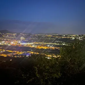 https://appartement-sur-hauteur-saint-laurent-du-var.fr-provencehotel.com