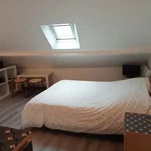 https://sous-les-toits-de-dinan.inbrittany.com